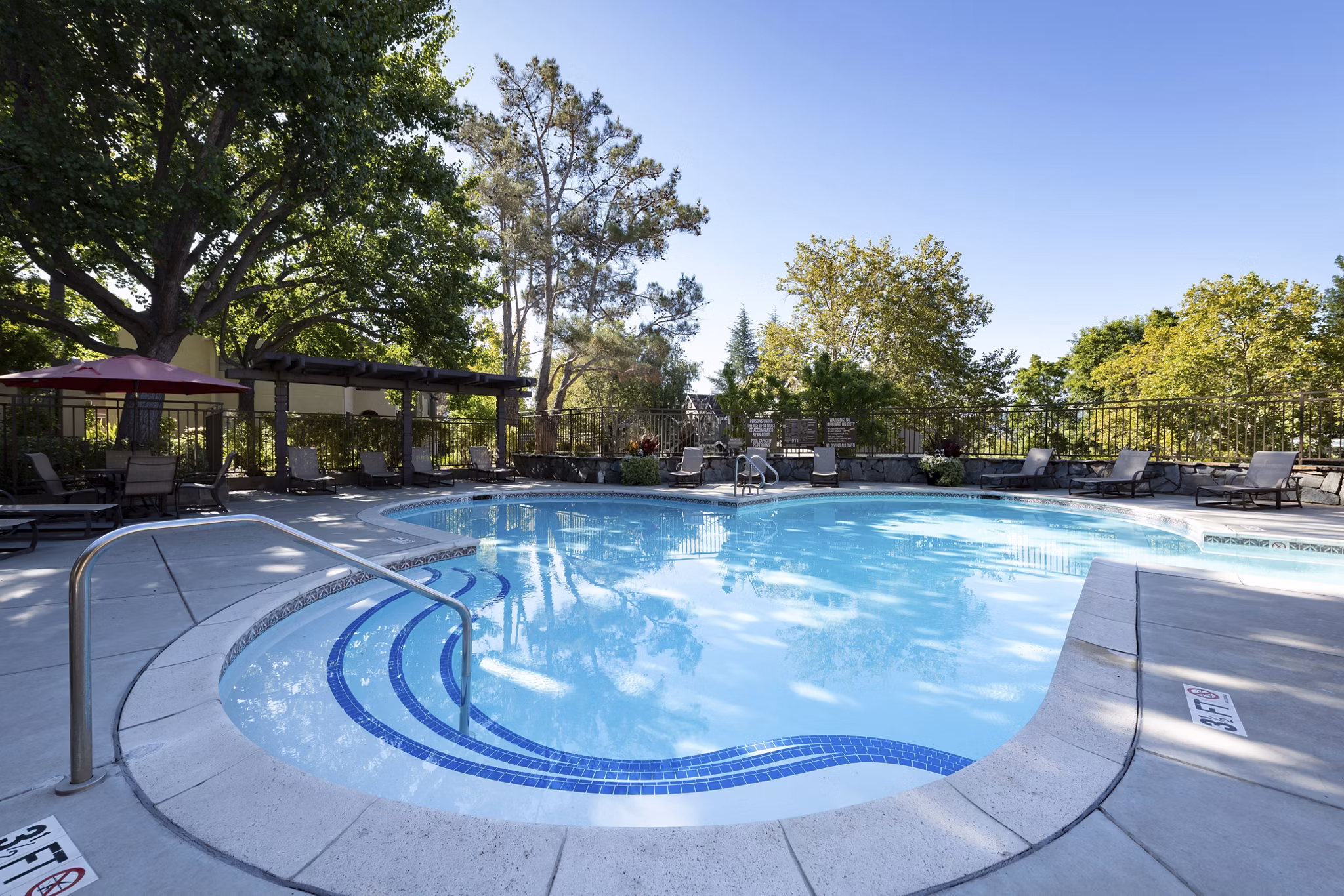 pool at Canyon Woods Apartments