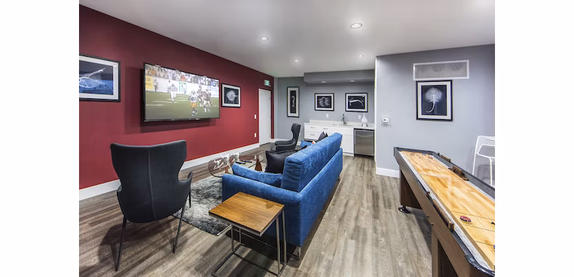 Game room with modern entertainment facilities at Avana on Wilshire Apartments