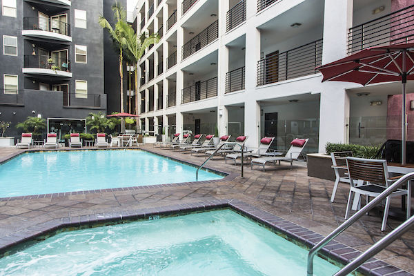 Avana On Wilshire Apartments Los Angeles Ca 7 of 12