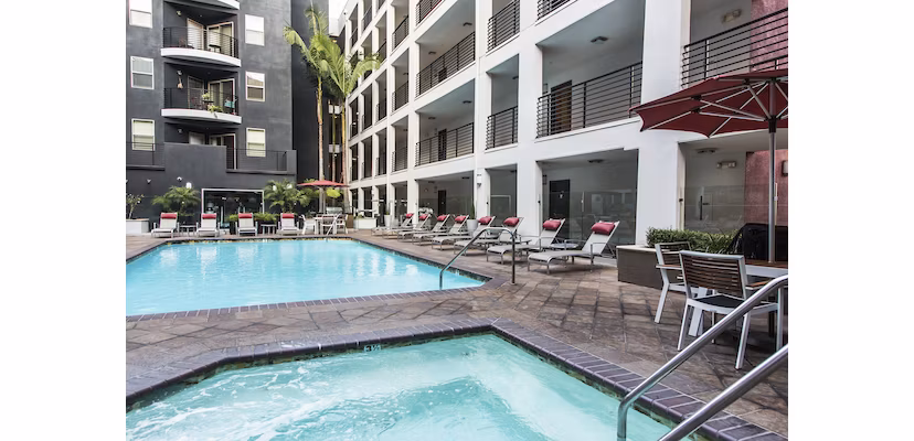 Resort-style pool at Avana on Wilshire Apartments provides a luxurious escape in the heart of Los Angeles