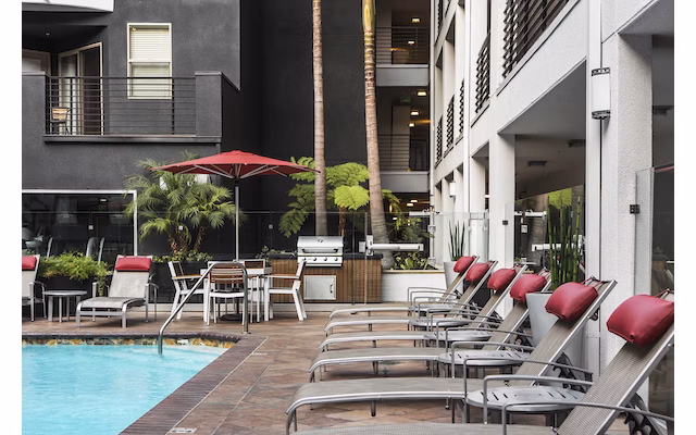 Avana on Wilshire Apartments — community and apartment views.