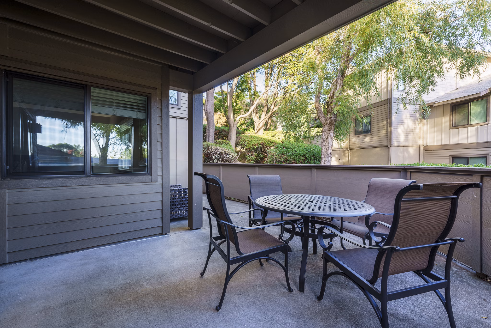patio at Larkspur Courts Apartments