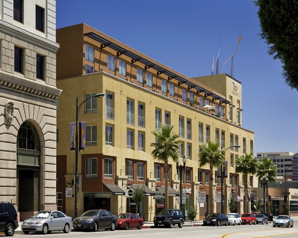 exterior at Trio Apartments
