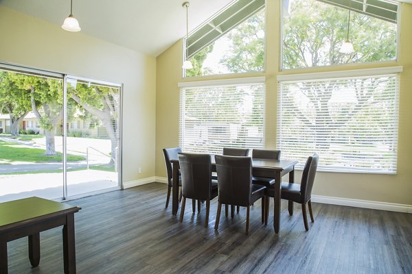Ventura Terrace Apartments: Stylish meeting facility with modern amenities for gatherings and events