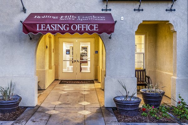 clubhouse at Rolling Hills Gardens Apartments