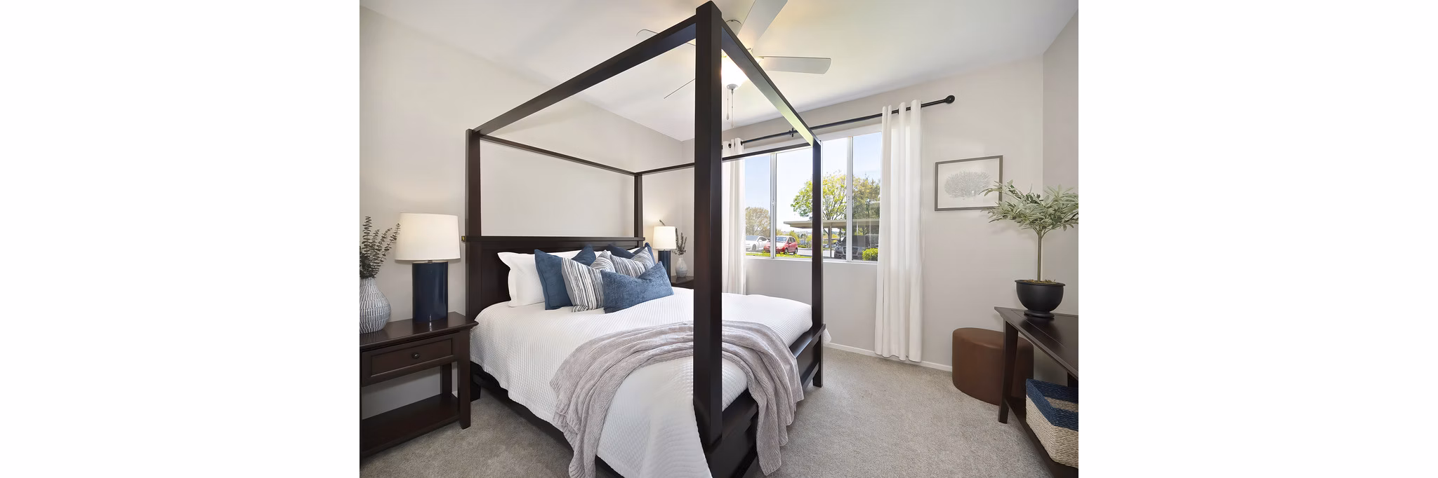 bedroom at Eagle Glen Apartments