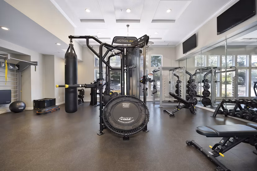fitness center at Eagle Glen Apartments