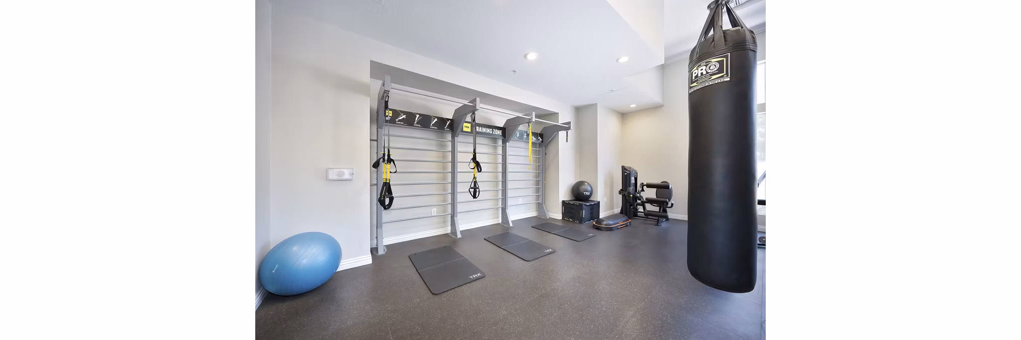 fitness center at Eagle Glen Apartments