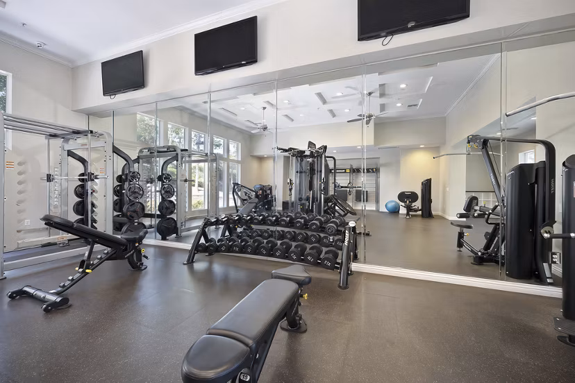 fitness center at Eagle Glen Apartments