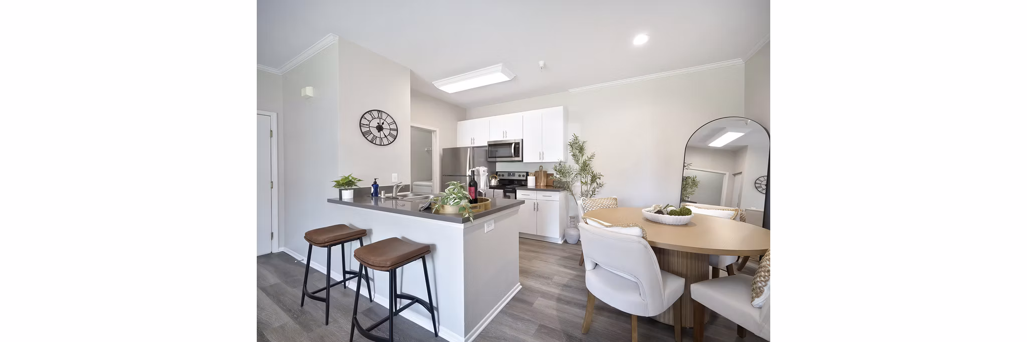 kitchen at Eagle Glen Apartments