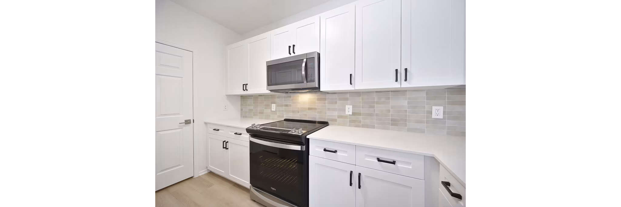 kitchen at Eagle Glen Apartments