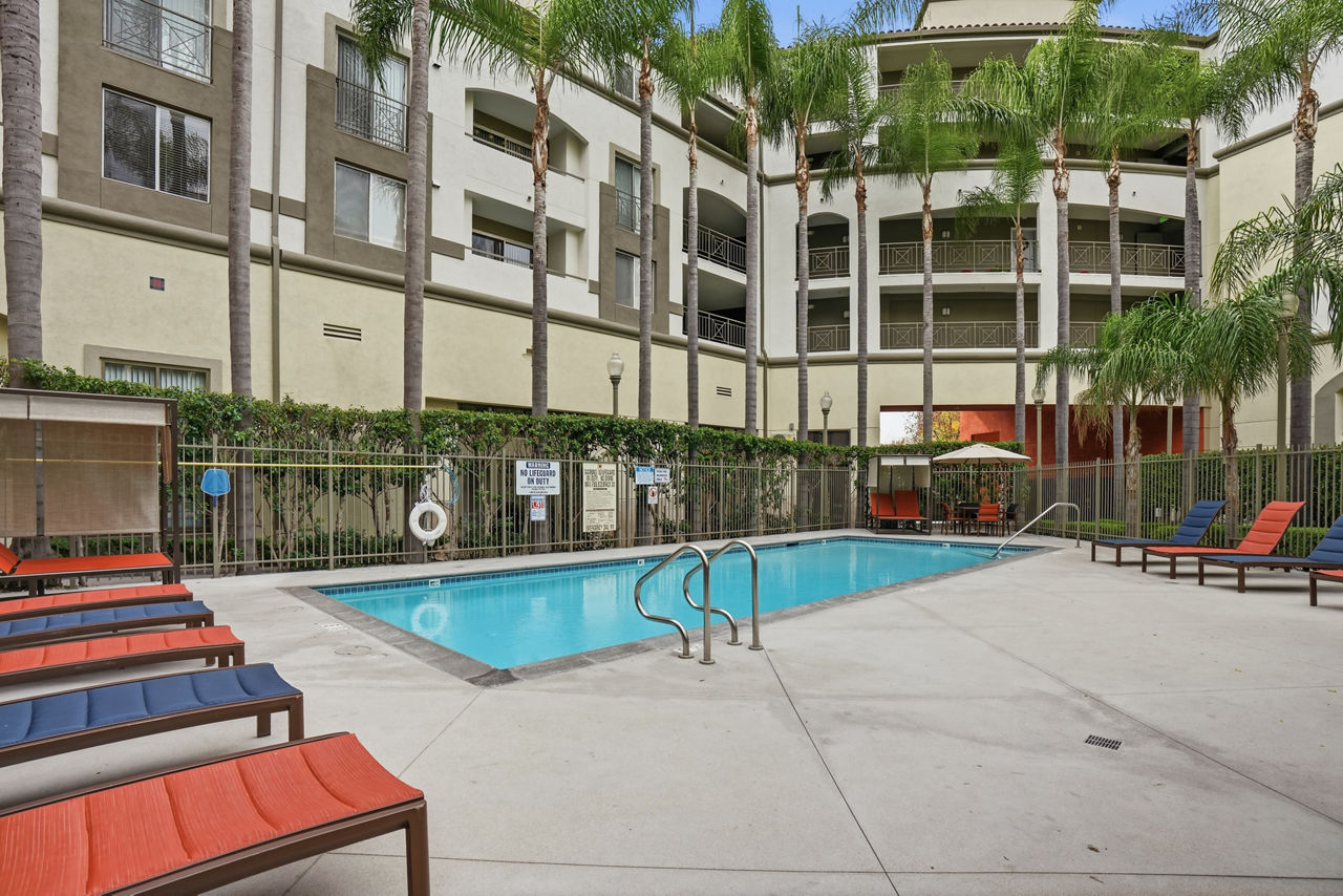 Holly Street Village Apartments Pasadena Ca 4 of 12