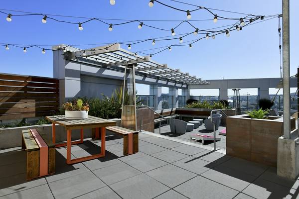 patio and sun deck area at Venn Apartments