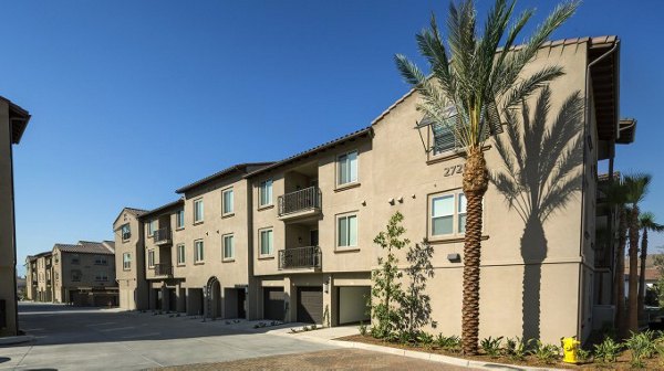 exterior at Montecito at Dos Lagos Apartments