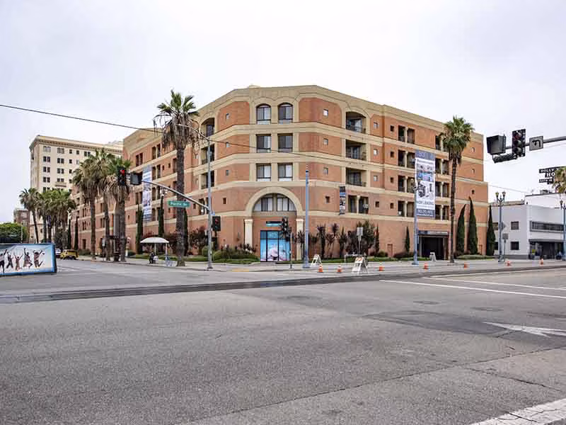 exterior at Elevate Long Beach Apartments 