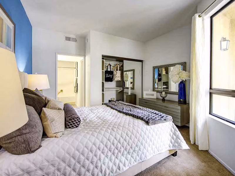 bedroom at Elevate Long Beach Apartments 