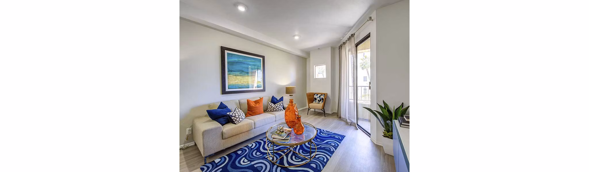 living room at Elevate Long Beach Apartments 