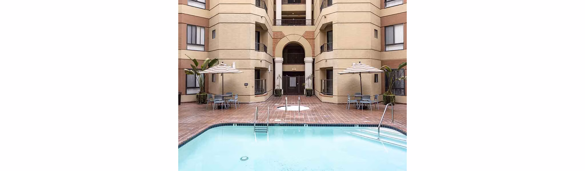 pool at Elevate Long Beach Apartments 