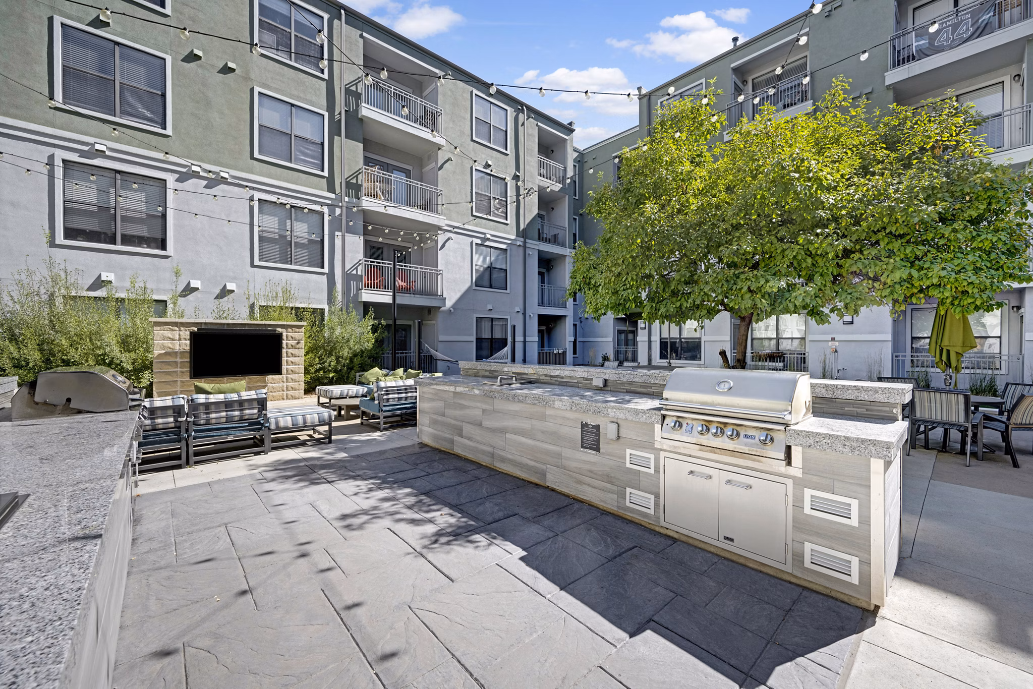 grill area at The Metro Apartments 