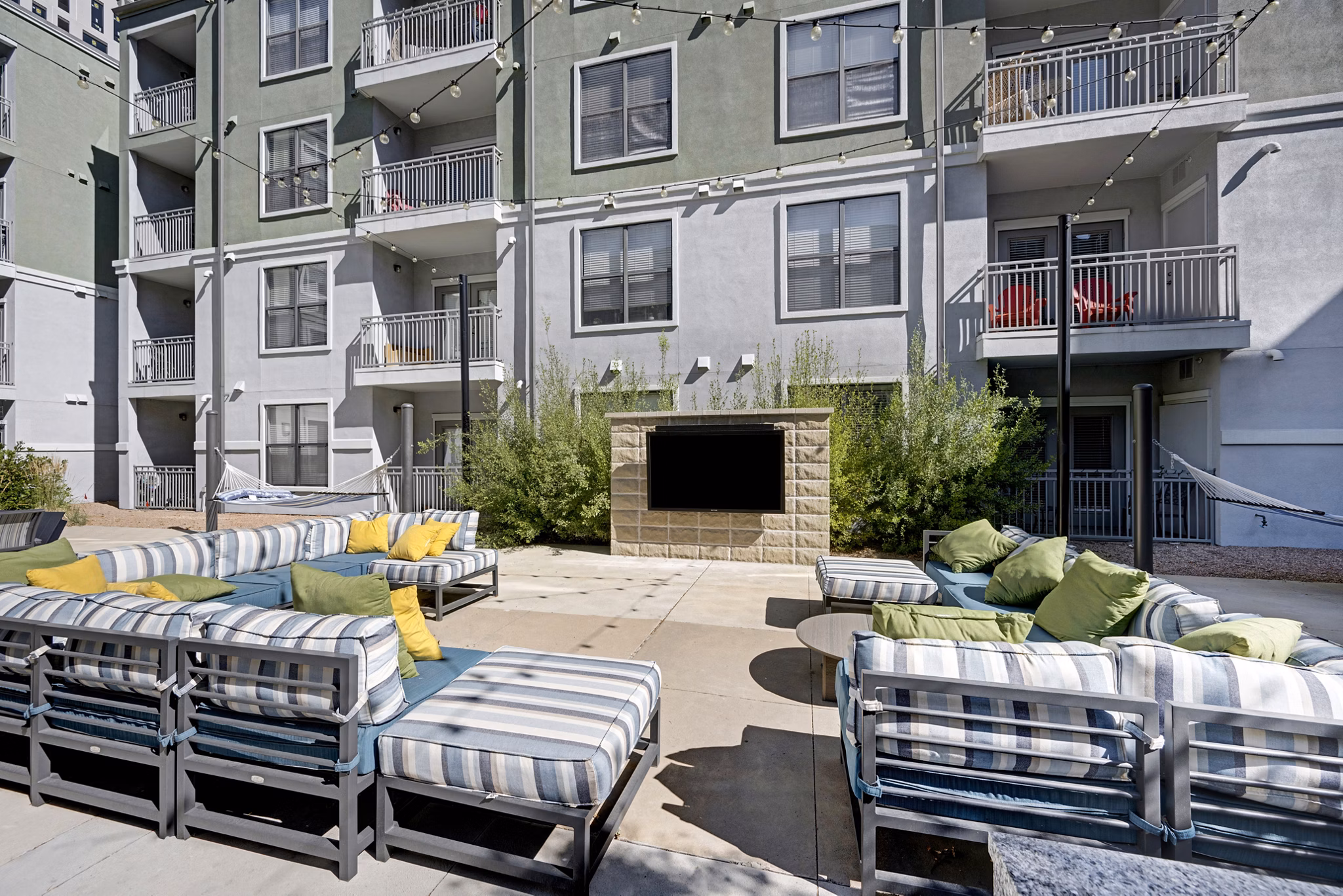 grill area at The Metro Apartments 