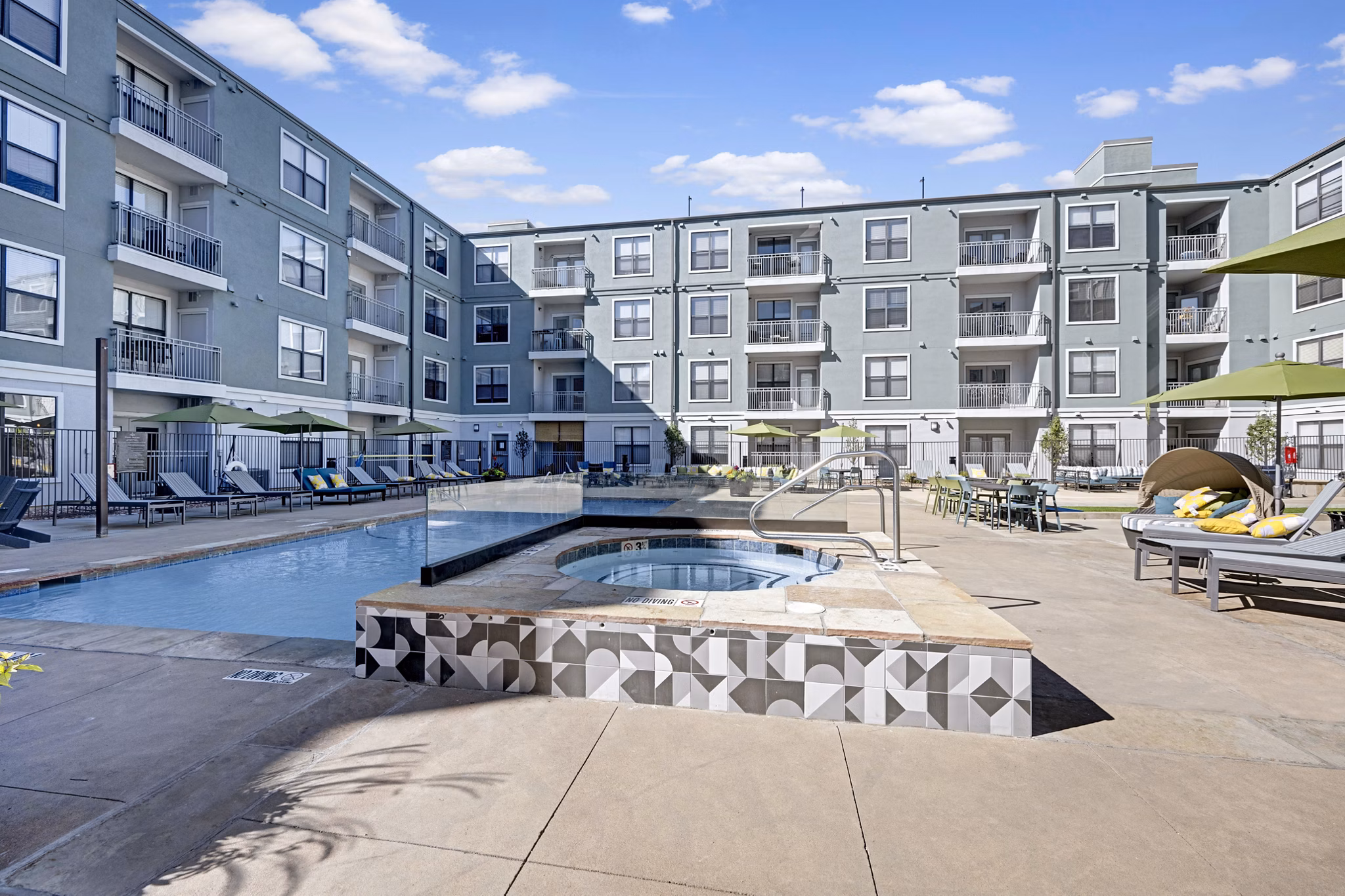 pool at The Metro Apartments 