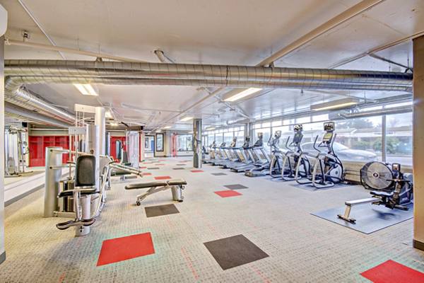 fitness center at Harrington Square Apartments