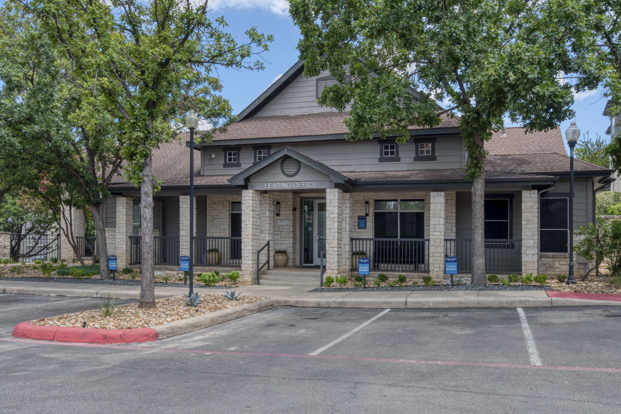 Laurel Canyon Apartments San Antonio Tx 3 of 12