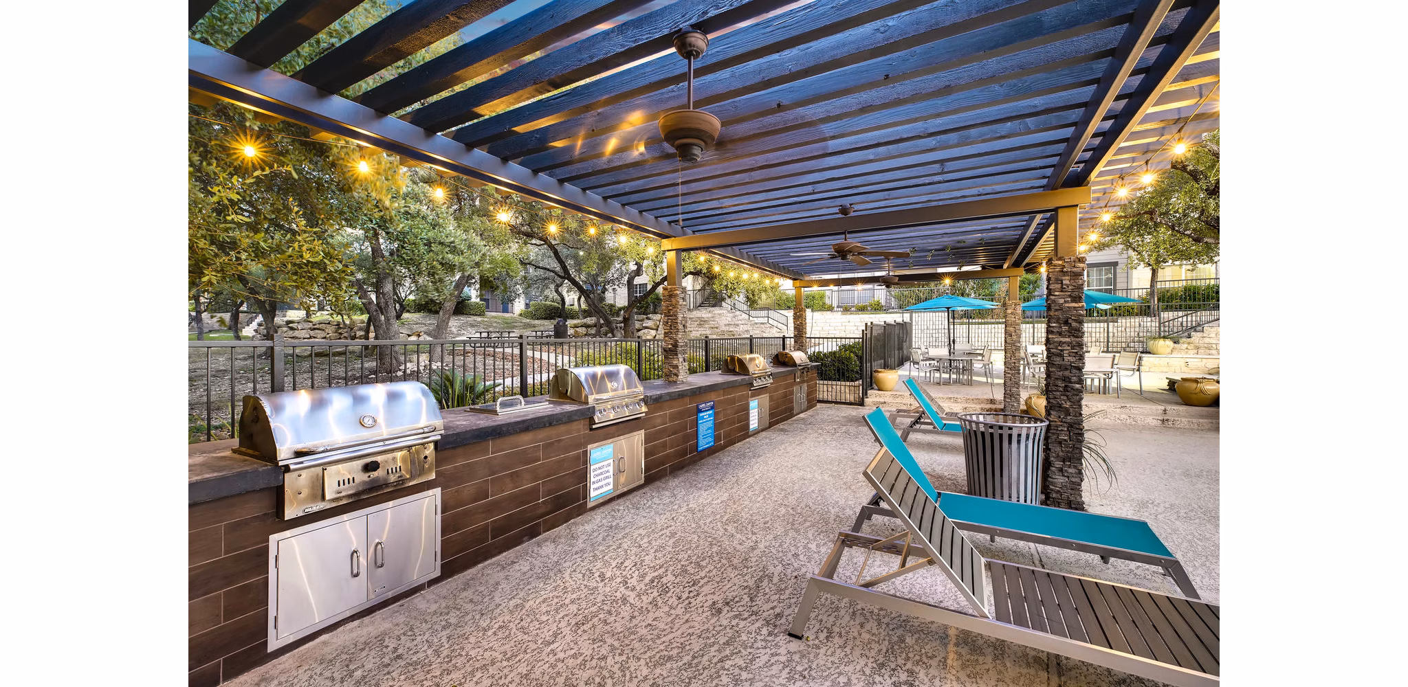 grill area at Laurel Canyon Apartments
