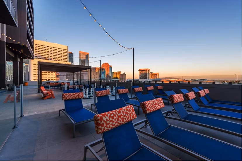 patio at Houston House Apartments