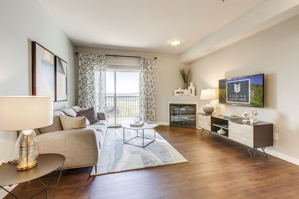 living room at Belara at Lakeland Apartments 