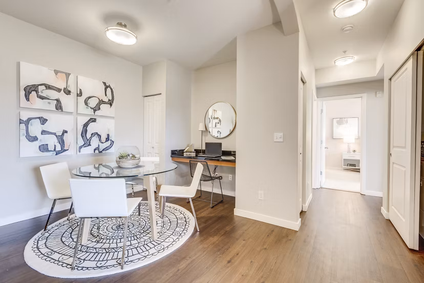 living room at Belara at Lakeland Apartments 