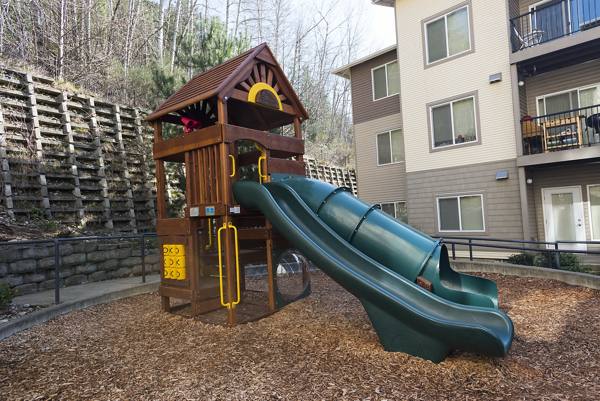 playground at Belara at Lakeland Apartments