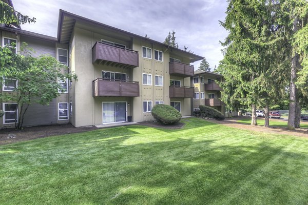 exterior at Central Park East Apartments