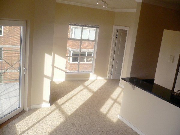 Dining room with modern decor at Post Alley Court Apartments in Seattle