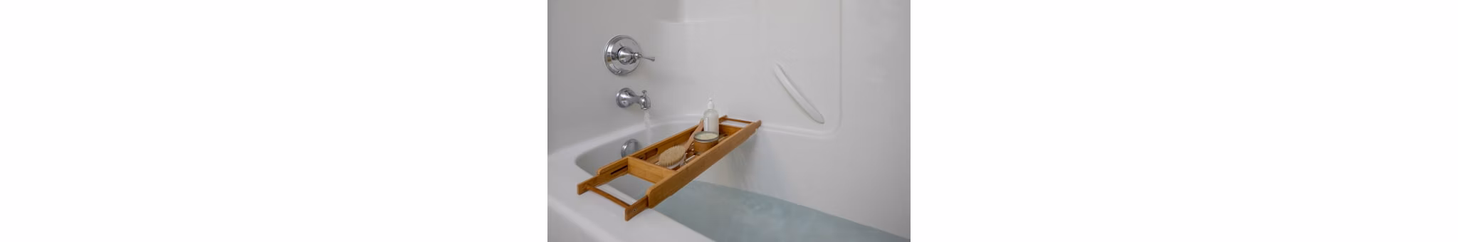 bathroom at Park Metro Apartments