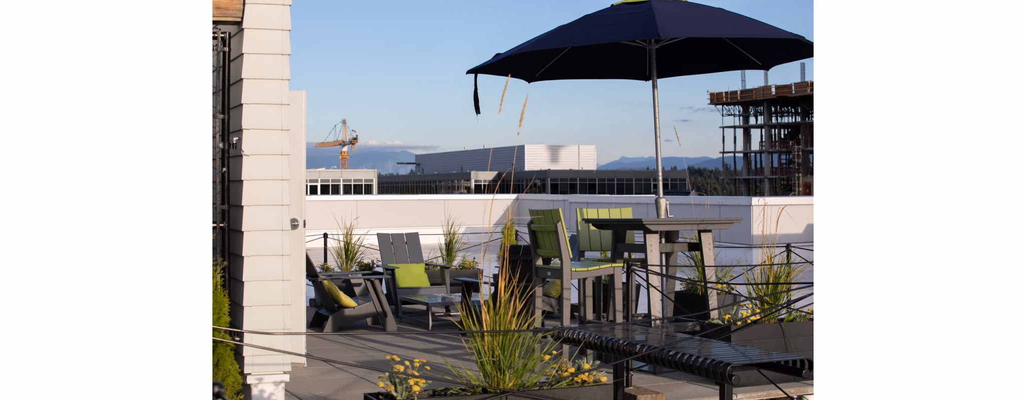 rooftop deck at Park Metro Apartments