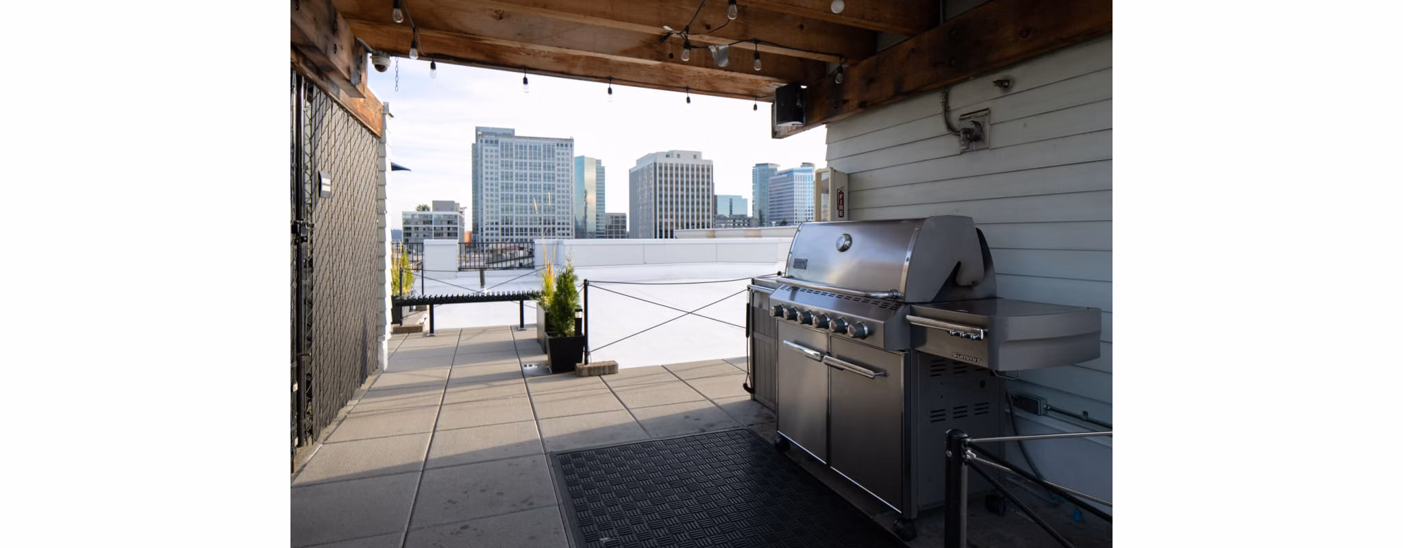 grill area at Park Metro Apartments