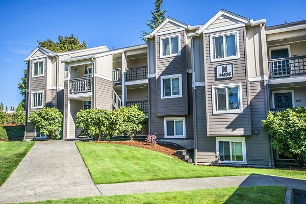 Seven West at the Trails: Contemporary luxury apartment in scenic setting