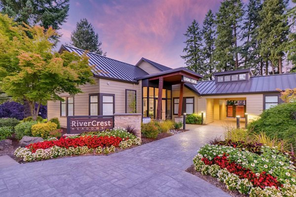 Rivercrest Meadows: Stunning view of luxury apartments in scenic suburban location