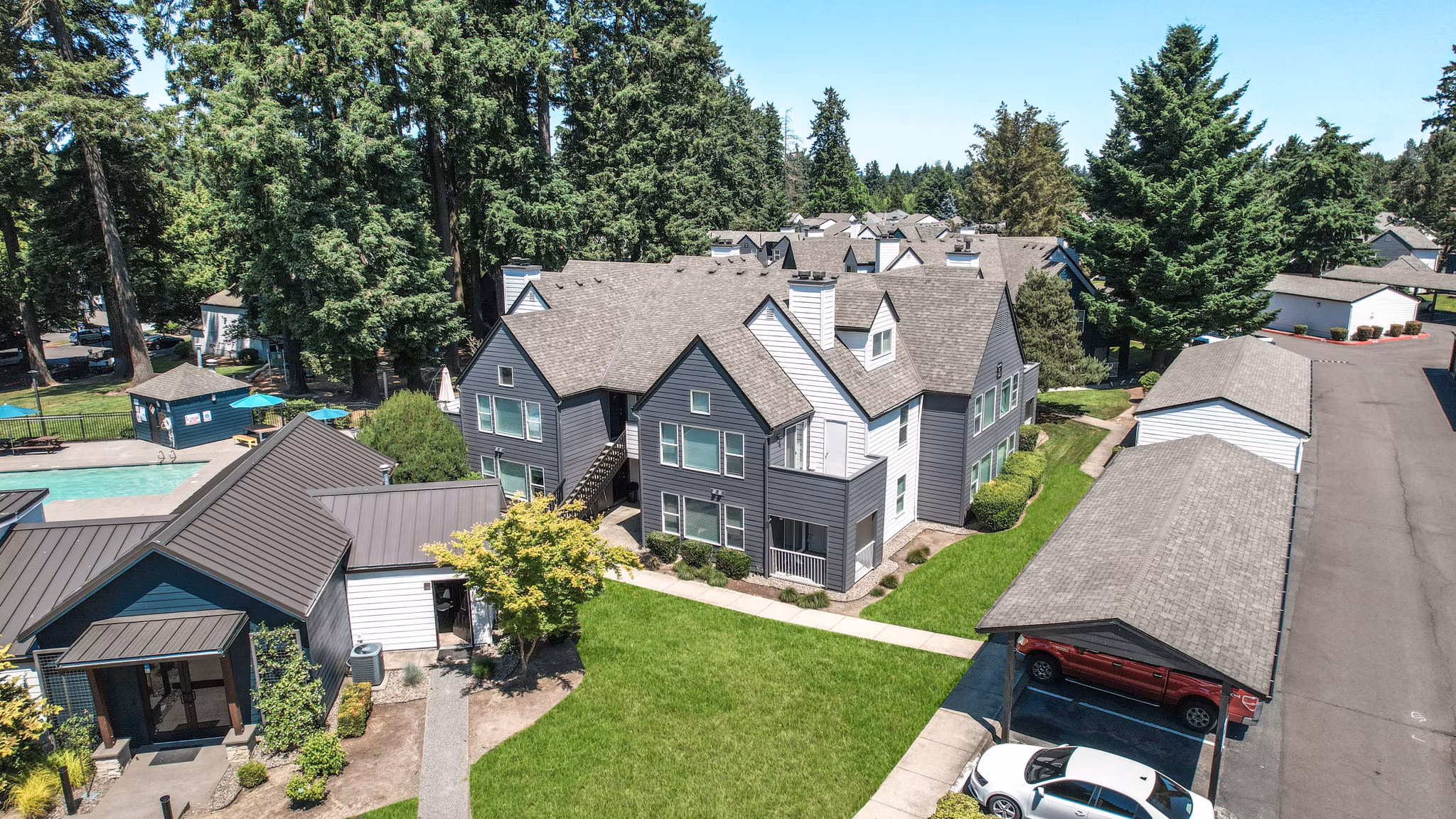 view at Rivercrest Meadows Apartments