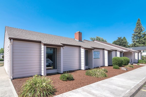 clubhouse at Meadowlawn Apartments