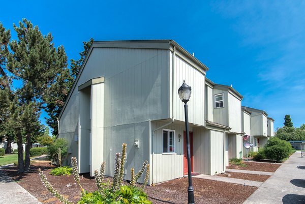 exterior at Meadowlawn Apartments