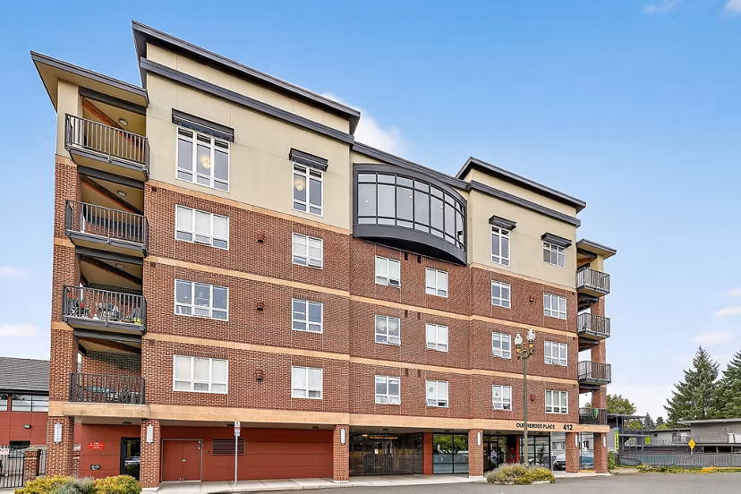 building at The Felix Apartments