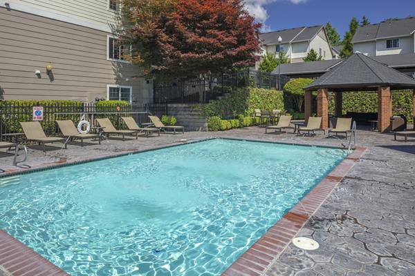 pool at Highland Hills Apartments