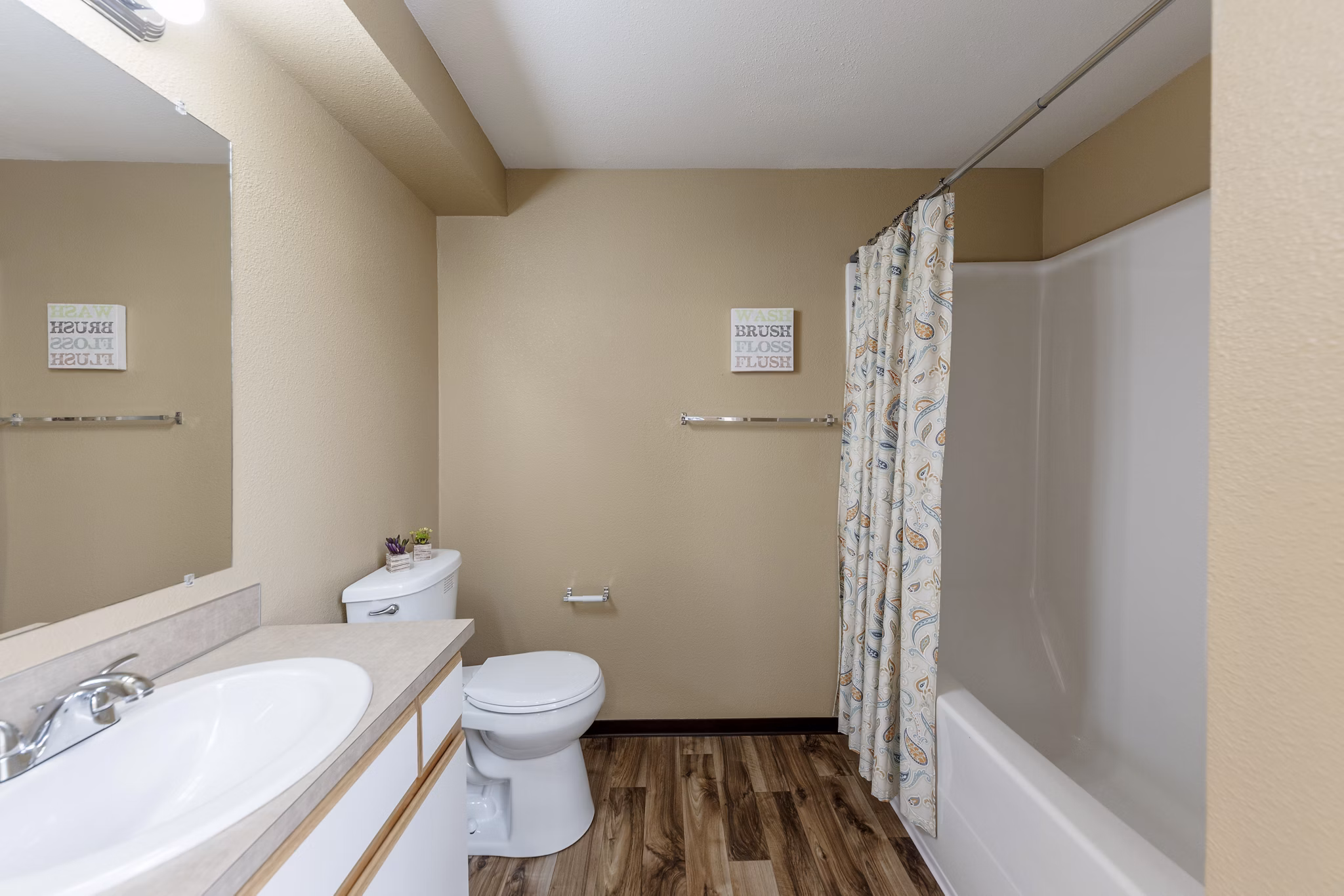 bathroom at Willamette Park Apartments