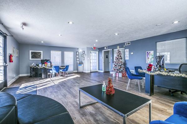 clubhouse/leasing office at Arioso Apartments