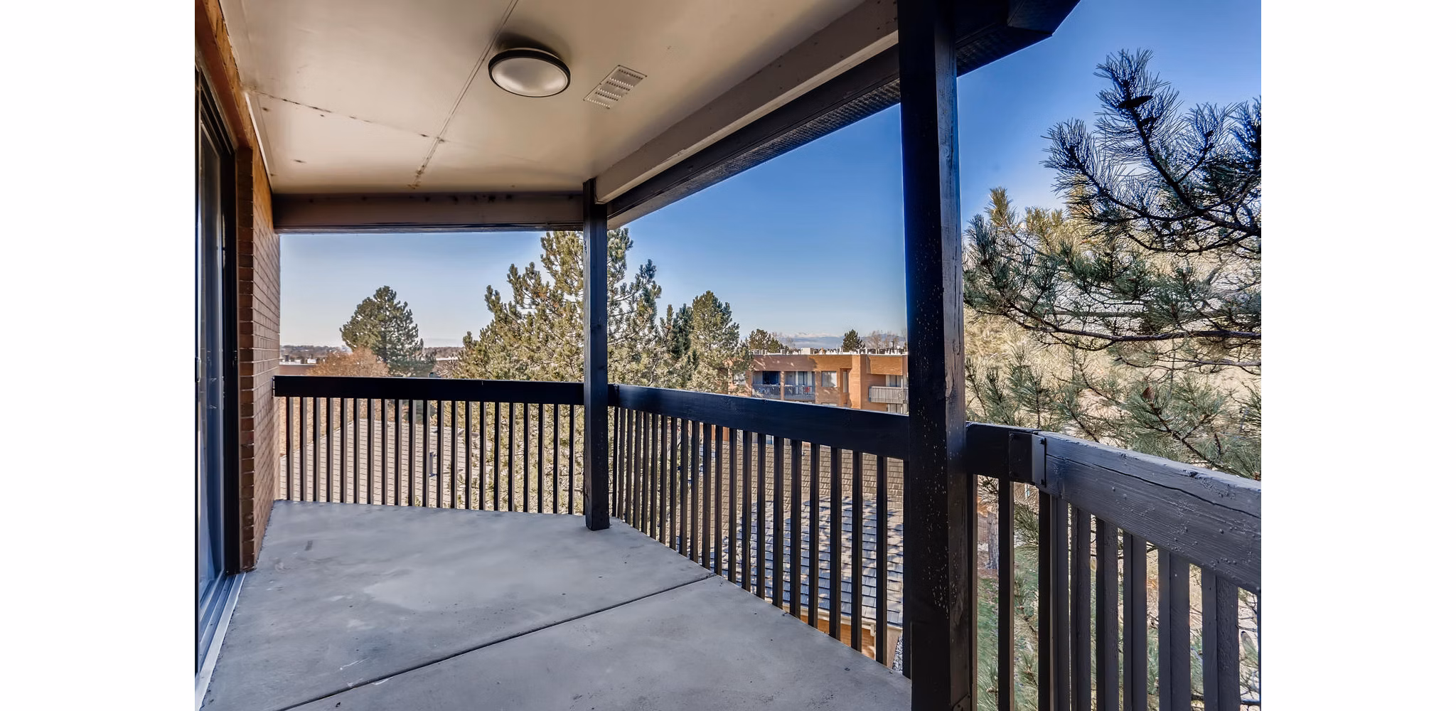 patio at Alta Springs Apartments 