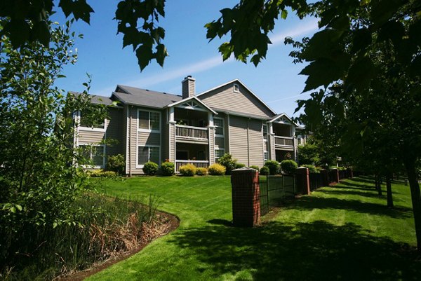 exterior at Jackson School Village Apartments