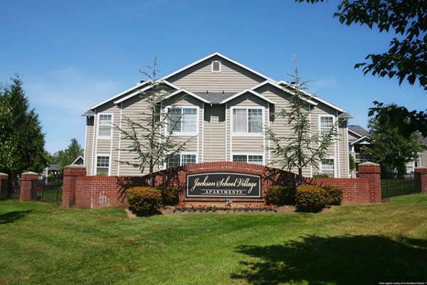 exterior at Jackson School Village Apartments