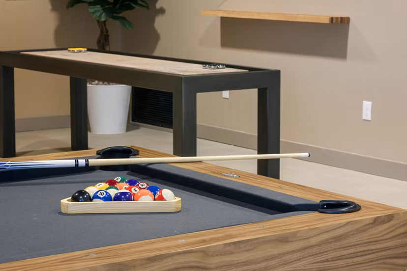 Clubhouse with modern furnishings and sleek design at Enso Apartments, a luxury Greystar property